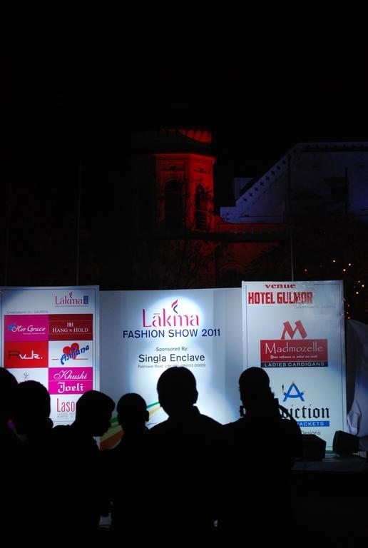 Gulmor Hotel Ludhiana Exterior photo