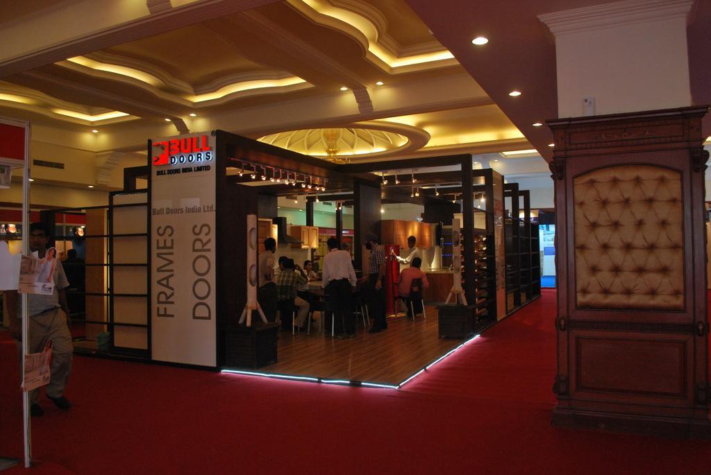 Gulmor Hotel Ludhiana Exterior photo